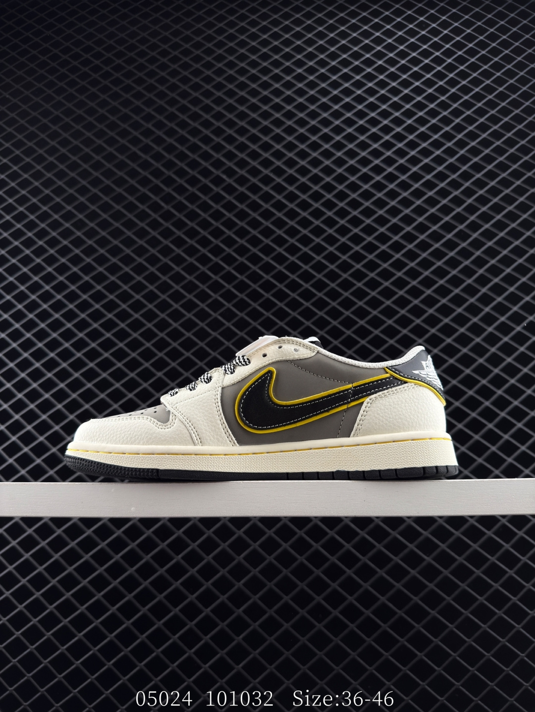 Travis Scott x Air Jordan 1 ” Reverse Mocha “